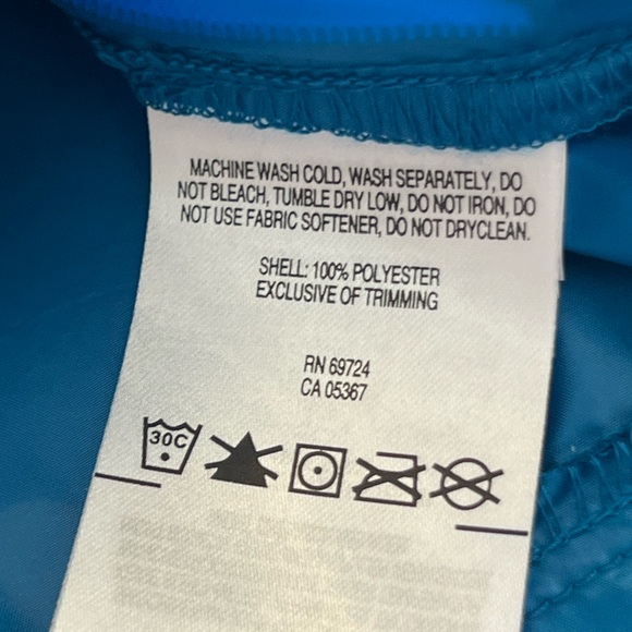 COLUMBIA WOMAN’s wind rain jacket breaker with hood. Long back to cover bottom - Picture 7 of 12